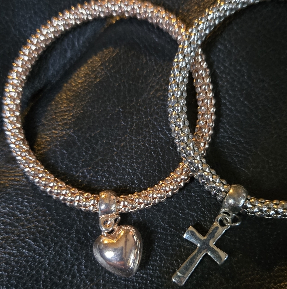 Mark by Avon Stretch bracelet set rosegold heart & silver cross - Picture 4 of 6